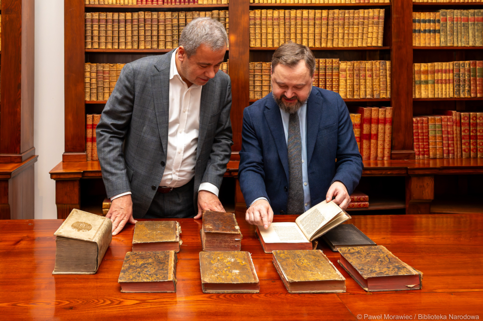 Dziewięć starodruków z Biblioteki Polskiego Radia przekazanych Bibliotece Narodowej